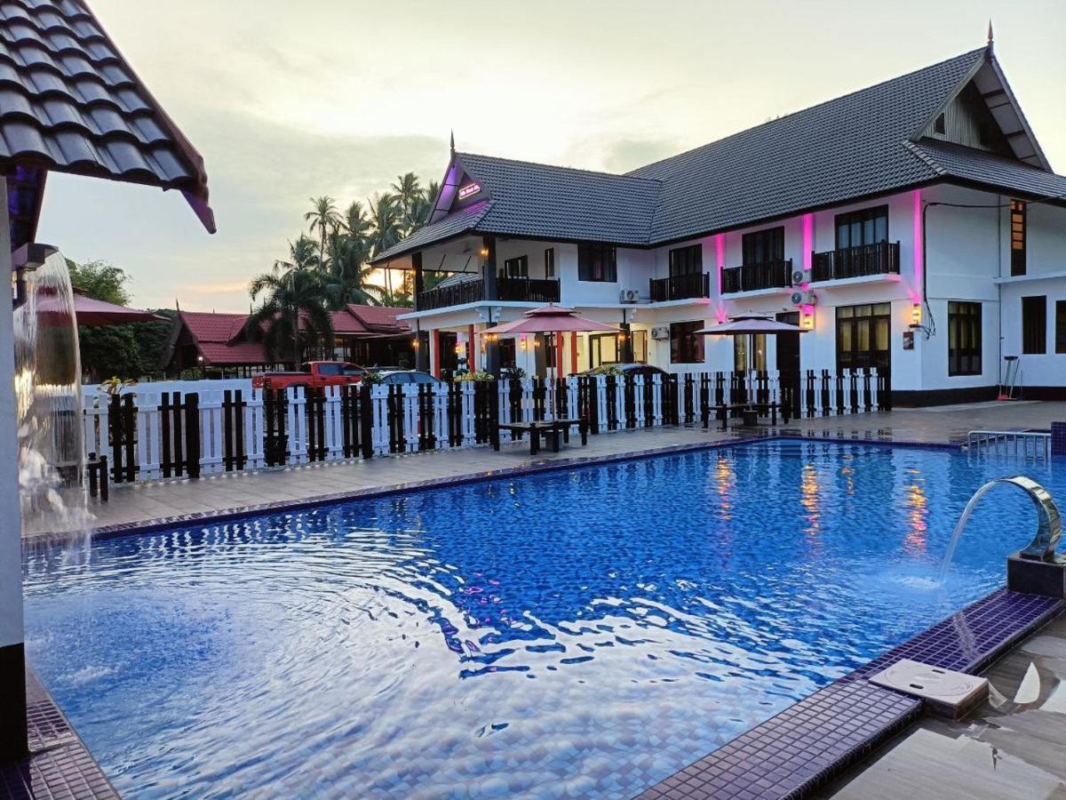 Villa Wanie Inn Setiu Exterior foto